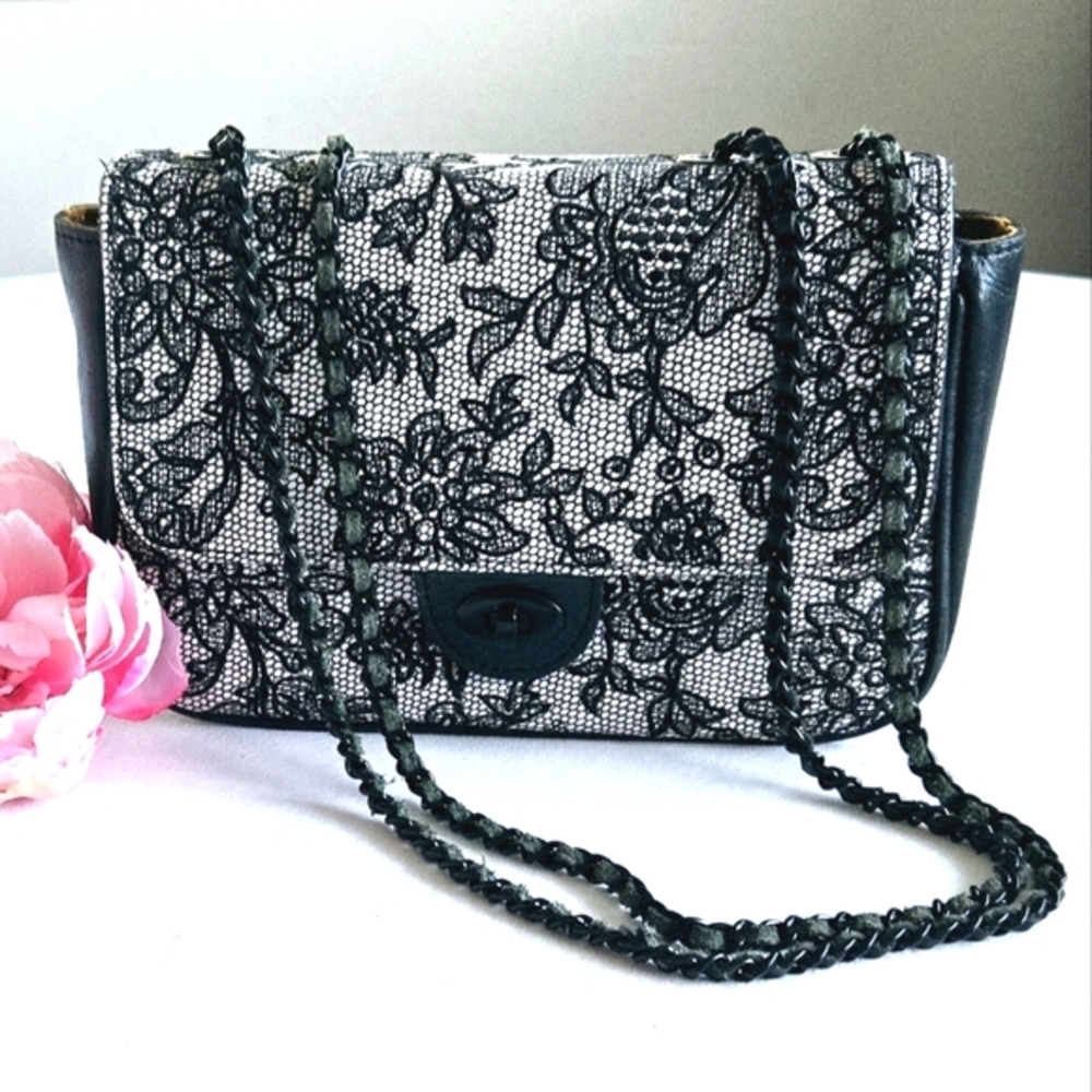 Patricia Nash Chantilly Lace Lorenza bag and wallet set